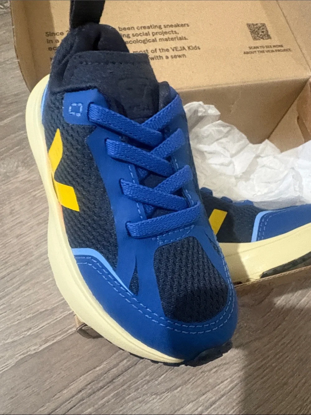 Veja Kids Navy & Bright Blue Sneakers with Yellow V